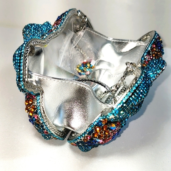 New In Box Blue Colorful Crystals Floral Rabbit Evening Clutch Purse - Picture 5 of 17